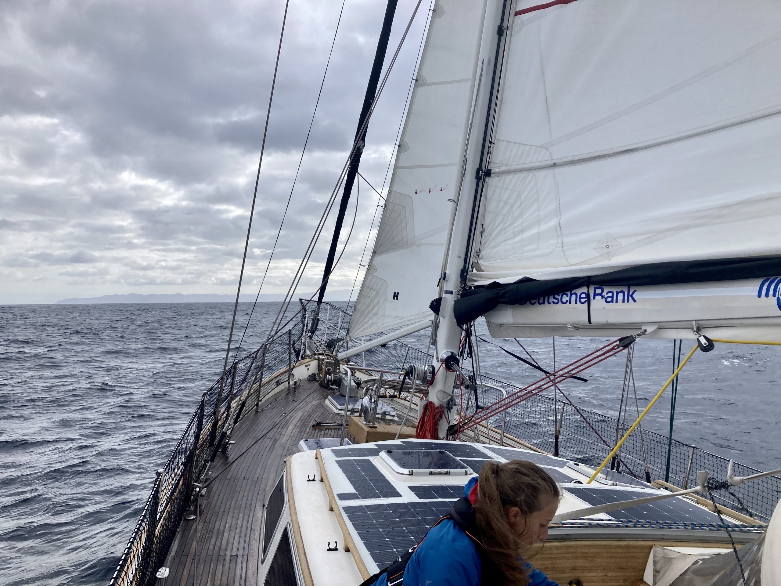 laura dekker guppy sailboat